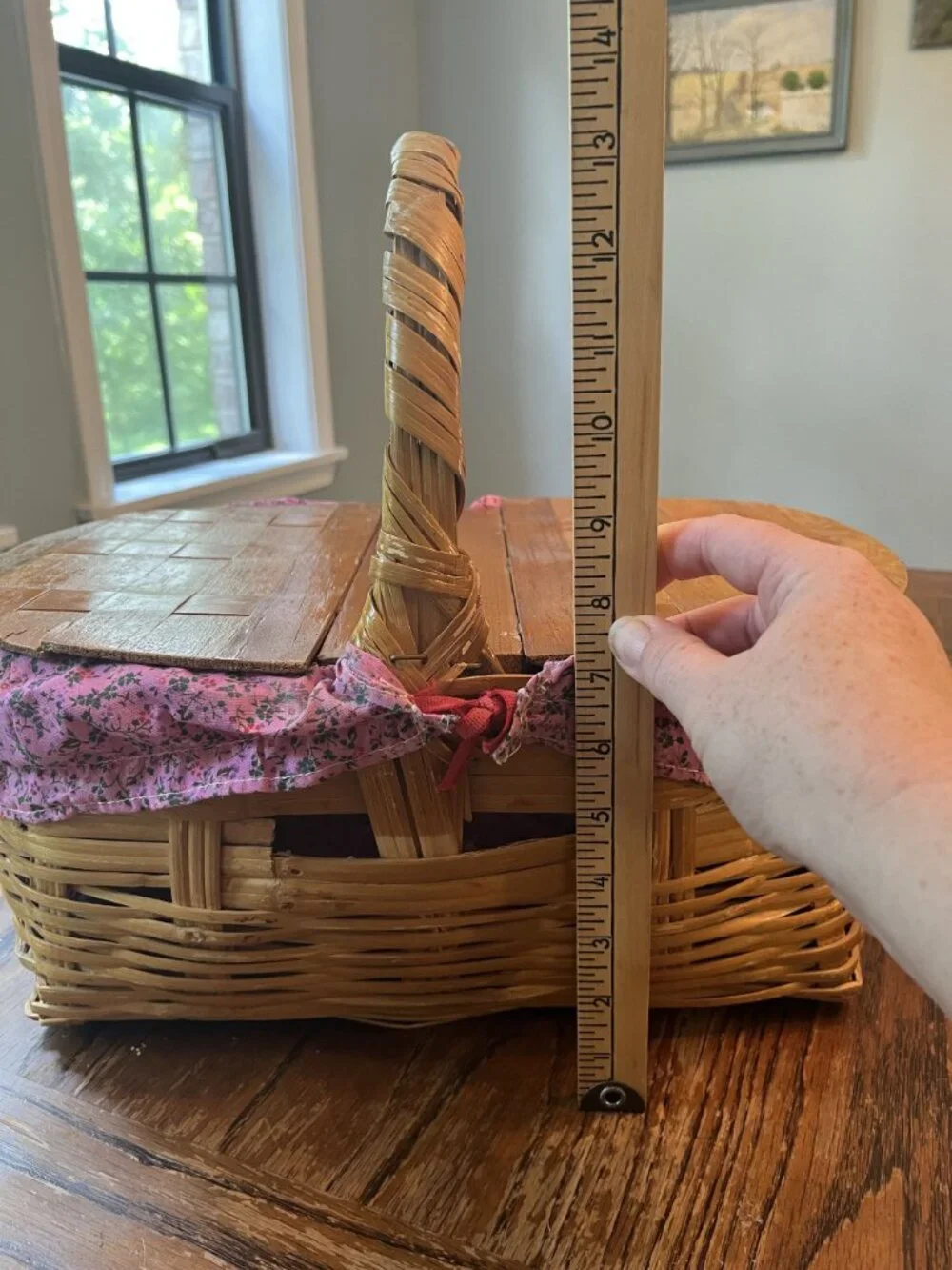 Vintage Wicker Picnic Basket With Pink Floral Liner & Hinged Lid 16